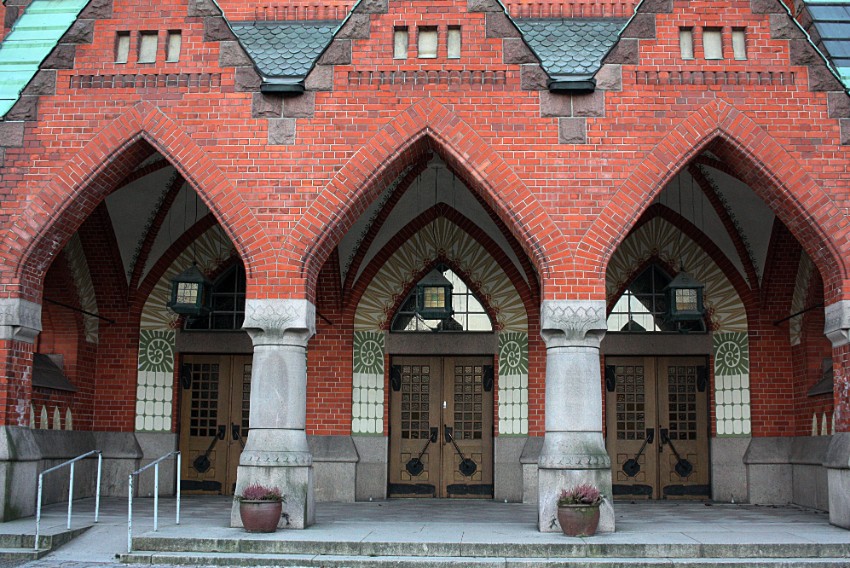 04 mikaelin-kirkon-portaikko-lars-sonck-1905.jpg